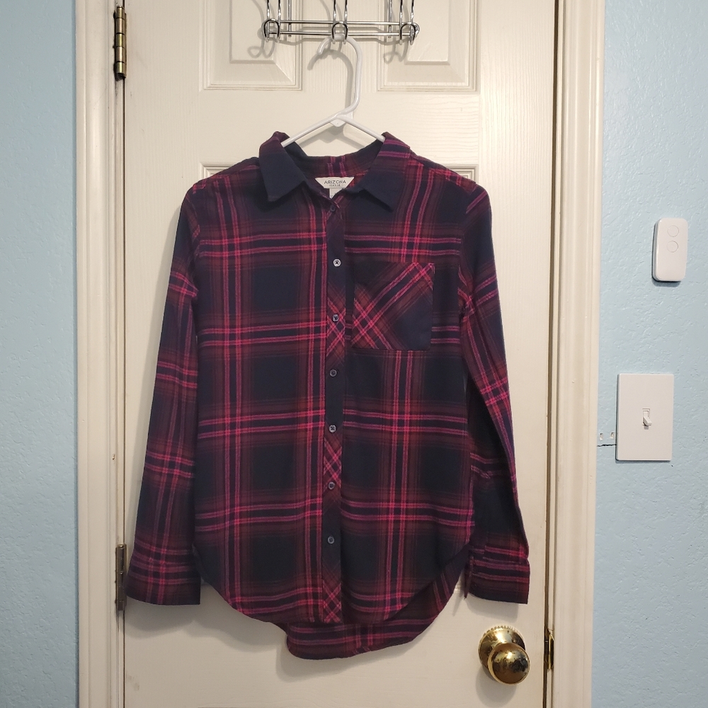 Arizona Jean Co Women's Magenta Button Up Shirt